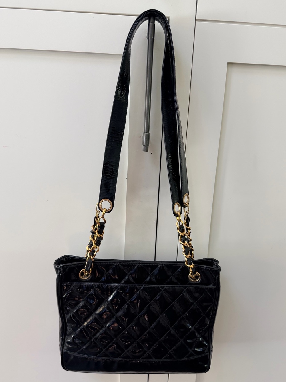 CHANEL Vintage Black Patent Quilted Chain Tote Bag + Entrupy COA - Picture 13 of 13